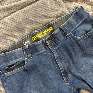 Lee Men's Blue Jeans 38x30 Tapered Fit